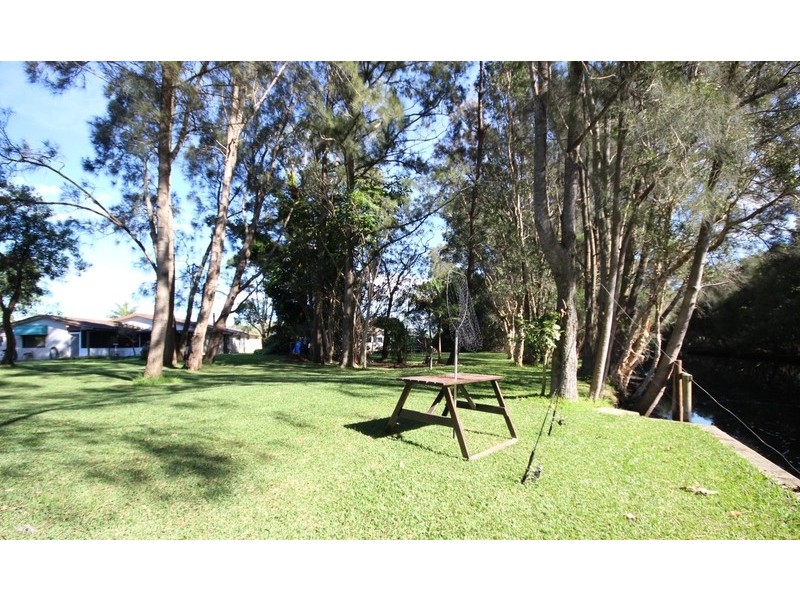 9 Hibiscus Place, Tuncurry NSW 2428