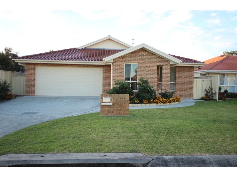 19 Robina Grove, Forster NSW 2428