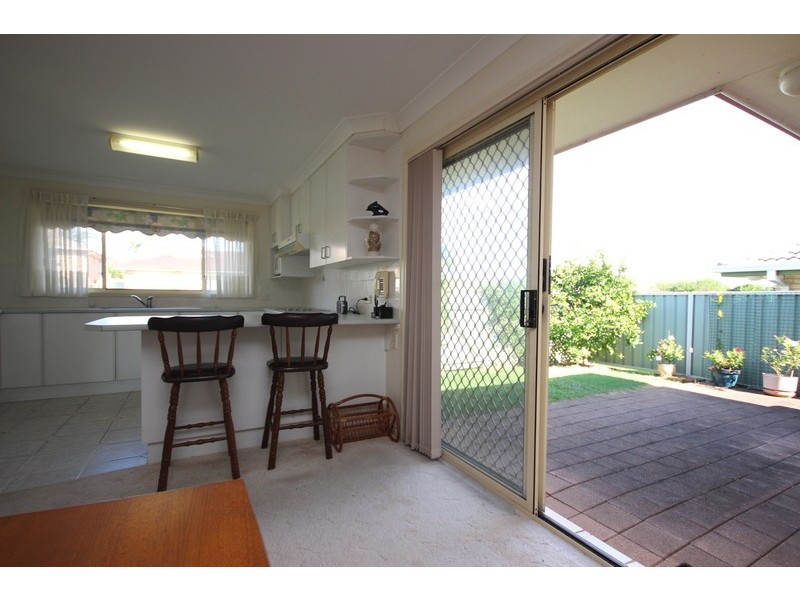 1/17 Burke Close, Forster NSW 2428