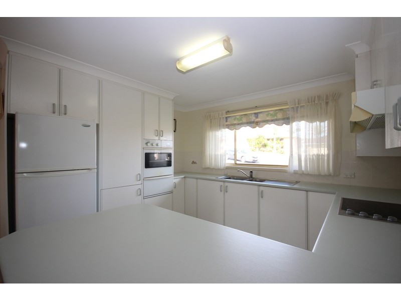 1/17 Burke Close, Forster NSW 2428