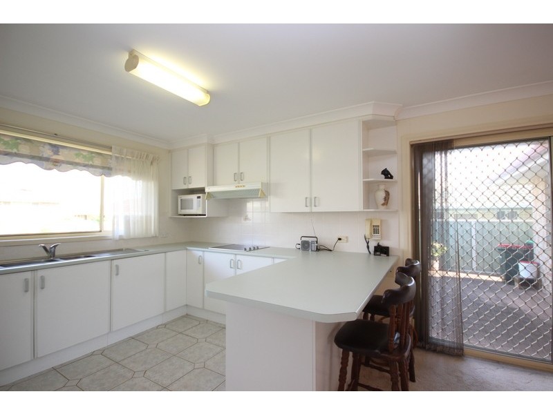 1/17 Burke Close, Forster NSW 2428