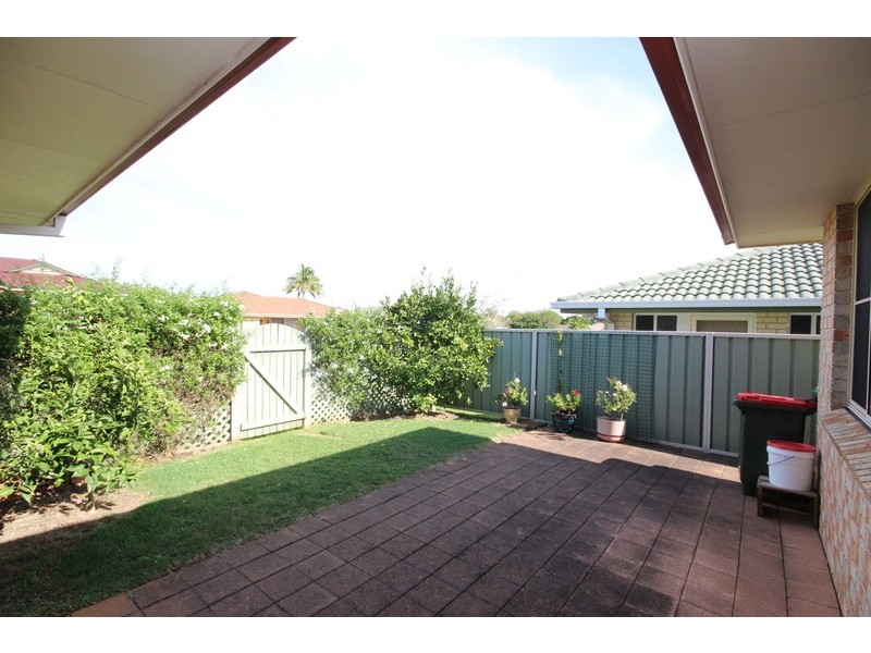 1/17 Burke Close, Forster NSW 2428