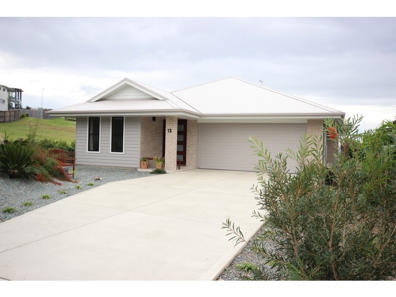 13 Twilight Close, Red Head NSW 2430