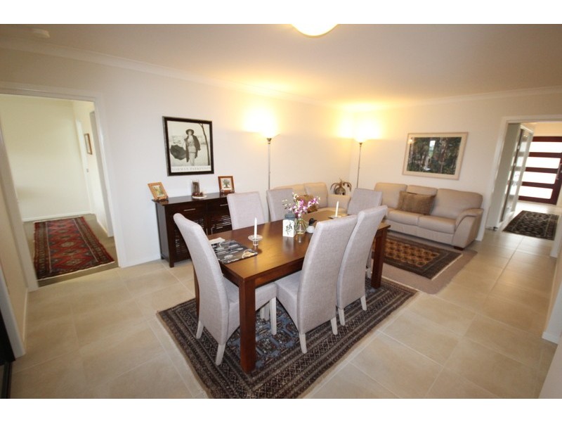 13 Twilight Close, Red Head NSW 2430