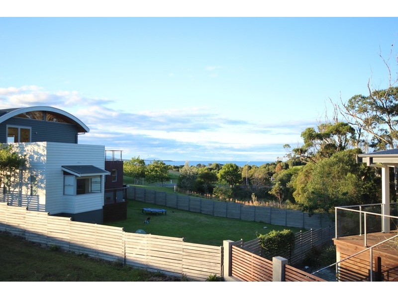 13 Twilight Close, Red Head NSW 2430