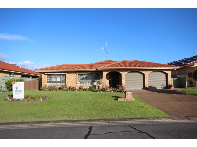 16 Palmway Crescent, Tuncurry NSW 2428