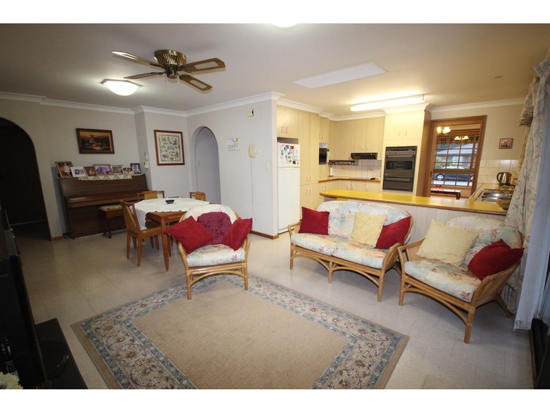 16 Palmway Crescent, Tuncurry NSW 2428