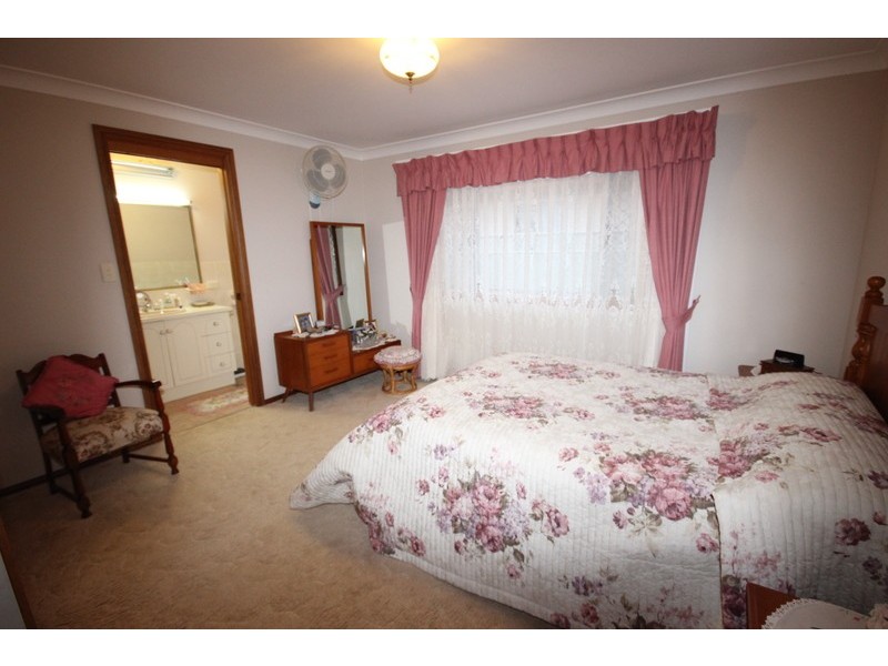 16 Palmway Crescent, Tuncurry NSW 2428