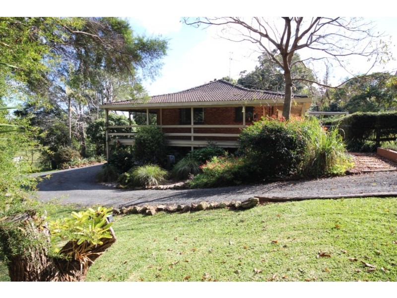 73 Lakeview Crescent, Forster NSW 2428