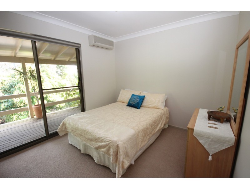 73 Lakeview Crescent, Forster NSW 2428