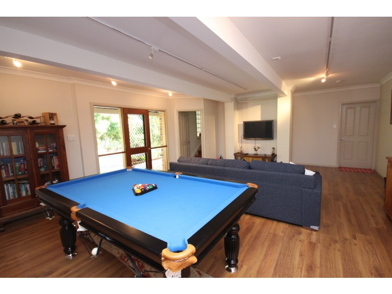 73 Lakeview Crescent, Forster NSW 2428