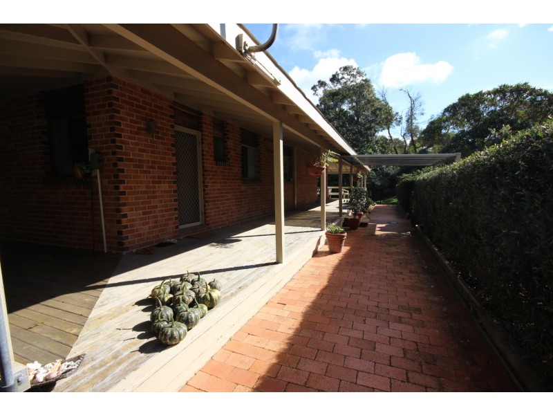 73 Lakeview Crescent, Forster NSW 2428