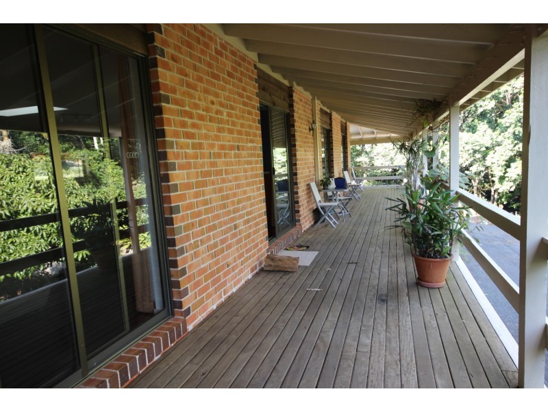 73 Lakeview Crescent, Forster NSW 2428