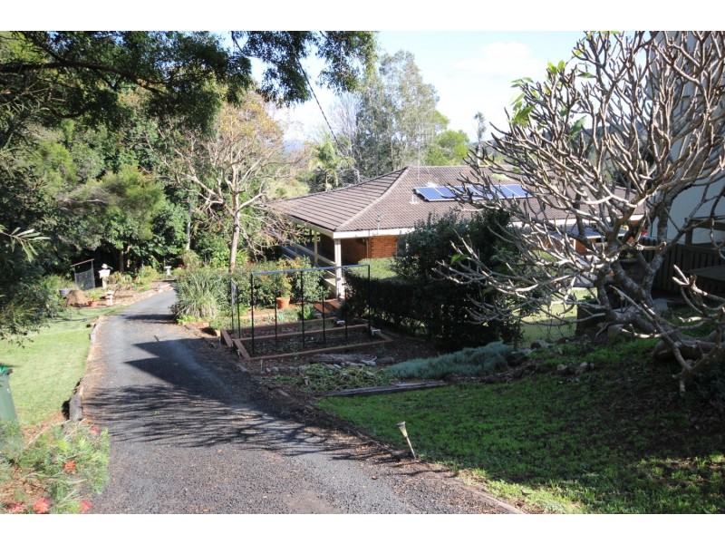73 Lakeview Crescent, Forster NSW 2428