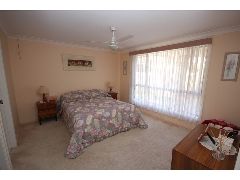 2/5 Mayfair Place, Forster NSW 2428