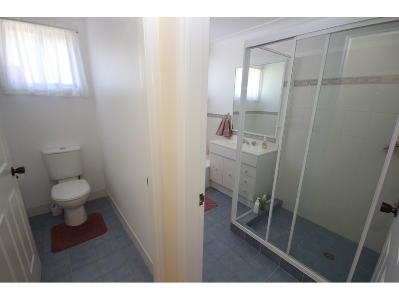 2/5 Mayfair Place, Forster NSW 2428