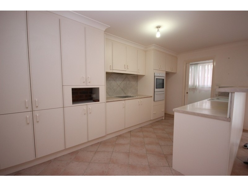 2/2 Tandara Place, Forster NSW 2428