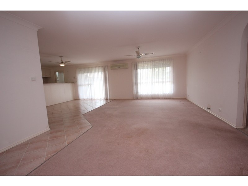 2/2 Tandara Place, Forster NSW 2428