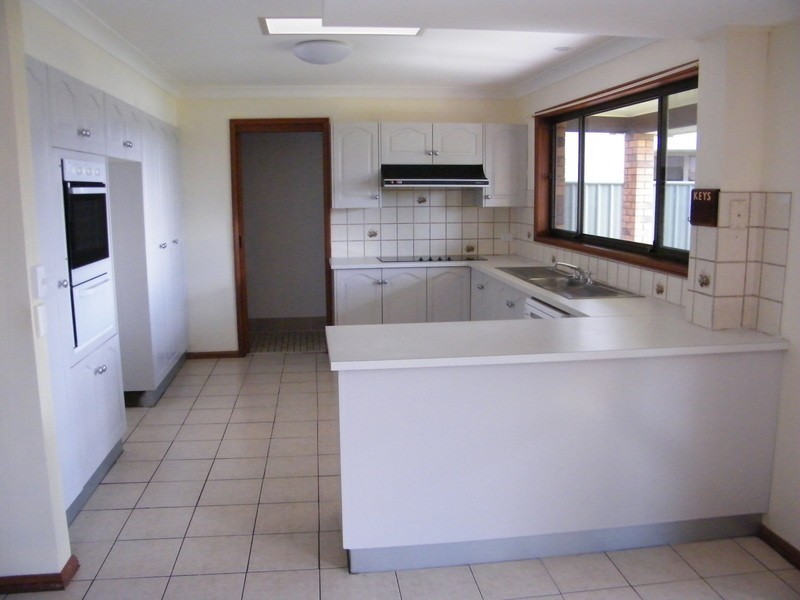 82 Elizabeth Parade, Forster NSW 2428