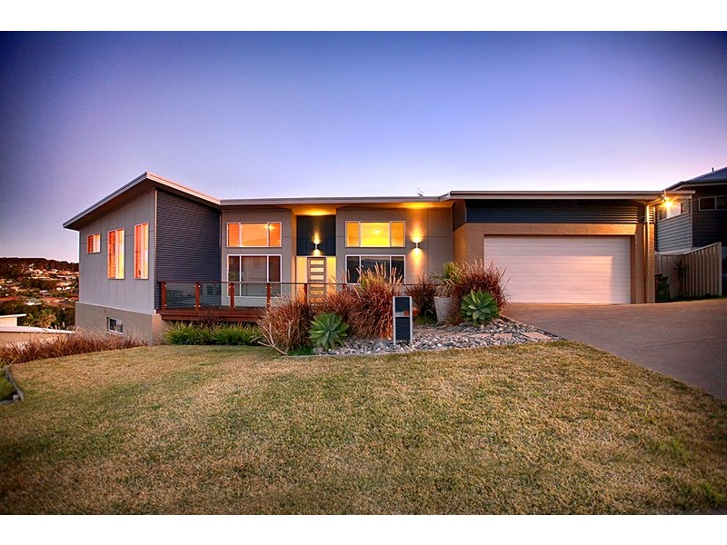 1 Carinda Place, Forster NSW 2428