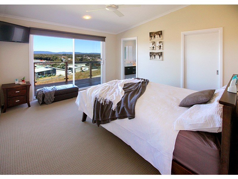 1 Carinda Place, Forster NSW 2428