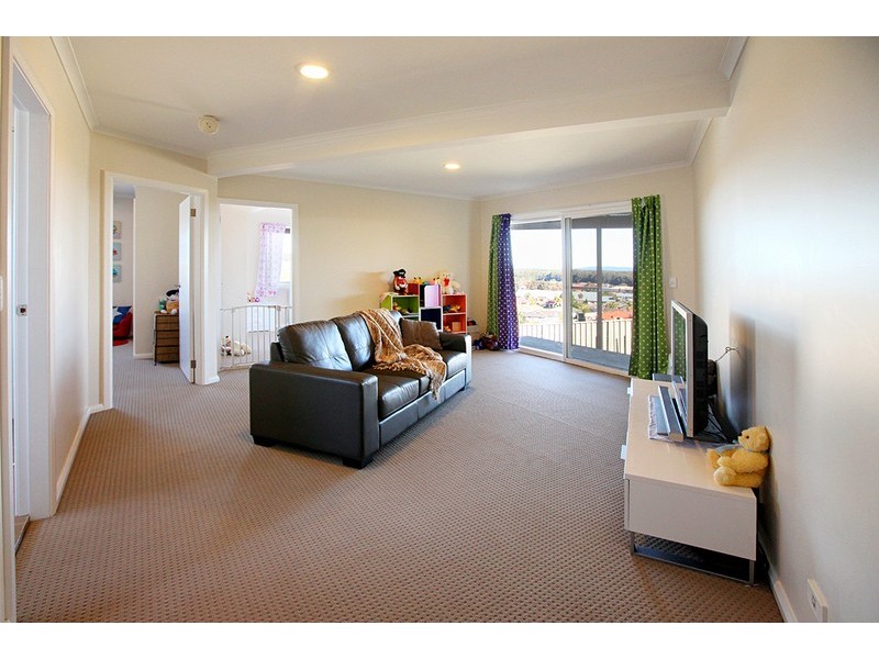 1 Carinda Place, Forster NSW 2428