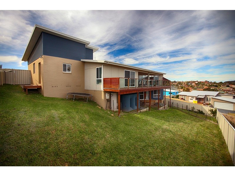 1 Carinda Place, Forster NSW 2428