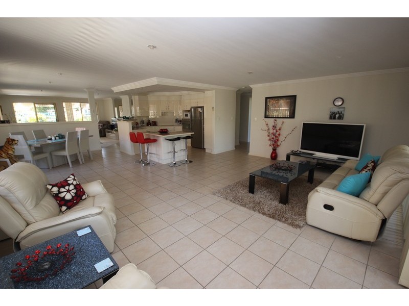 126 Kularoo Drive, Forster NSW 2428