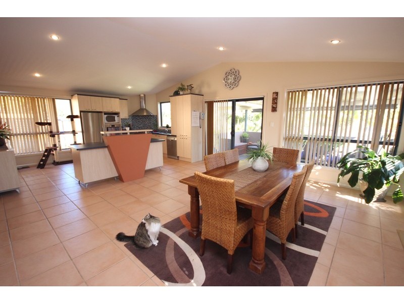 8 Caryota Place, Forster NSW 2428