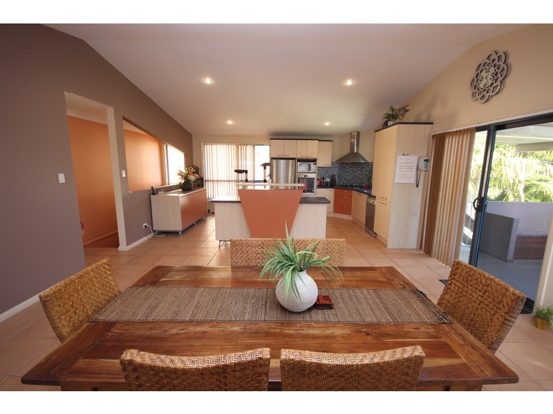 8 Caryota Place, Forster NSW 2428