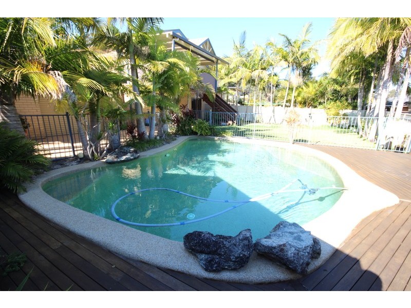 8 Caryota Place, Forster NSW 2428