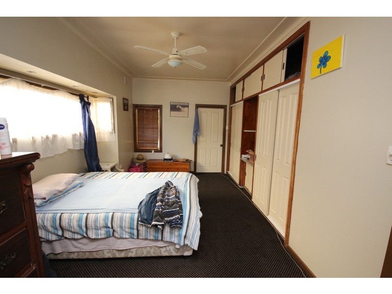 8 Toby Street, Forster NSW 2428