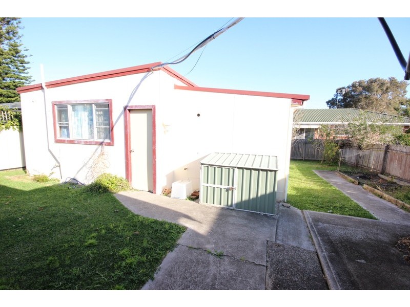 8 Toby Street, Forster NSW 2428