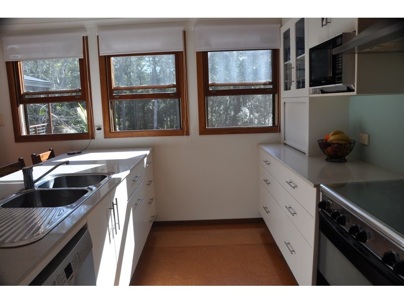 6 Palm Close, Pacific Palms NSW 2428