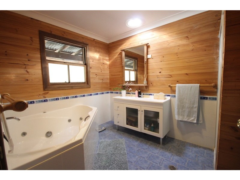 6 Palm Close, Pacific Palms NSW 2428