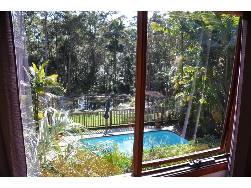 6 Palm Close, Pacific Palms NSW 2428