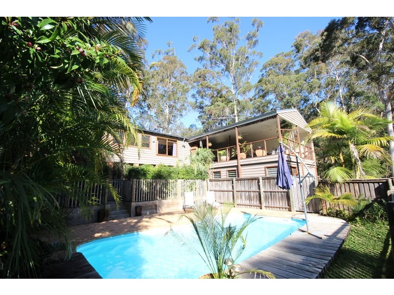 6 Palm Close, Pacific Palms NSW 2428