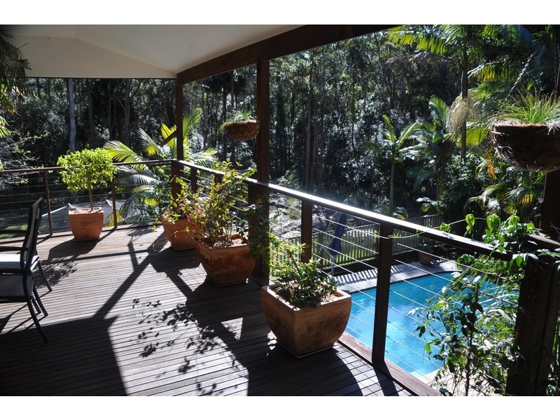 6 Palm Close, Pacific Palms NSW 2428