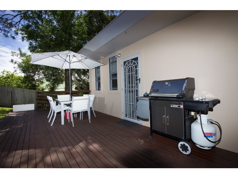 7 Seabreeze Parade, Green Point NSW 2428