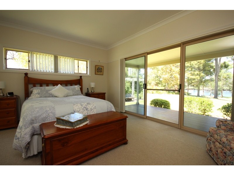 2 Riverview Place, Forster NSW 2428