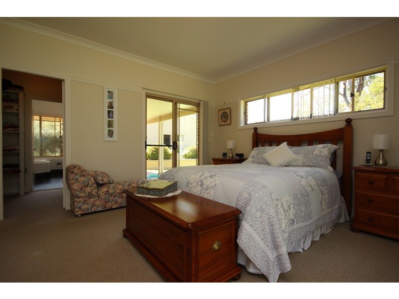 2 Riverview Place, Forster NSW 2428