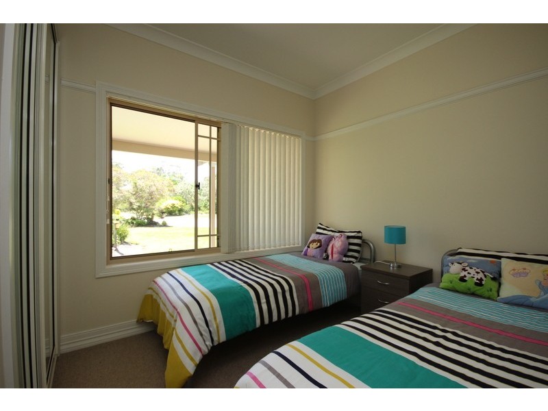 2 Riverview Place, Forster NSW 2428
