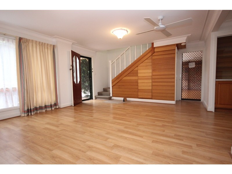 4/2 Mark Street, Forster NSW 2428