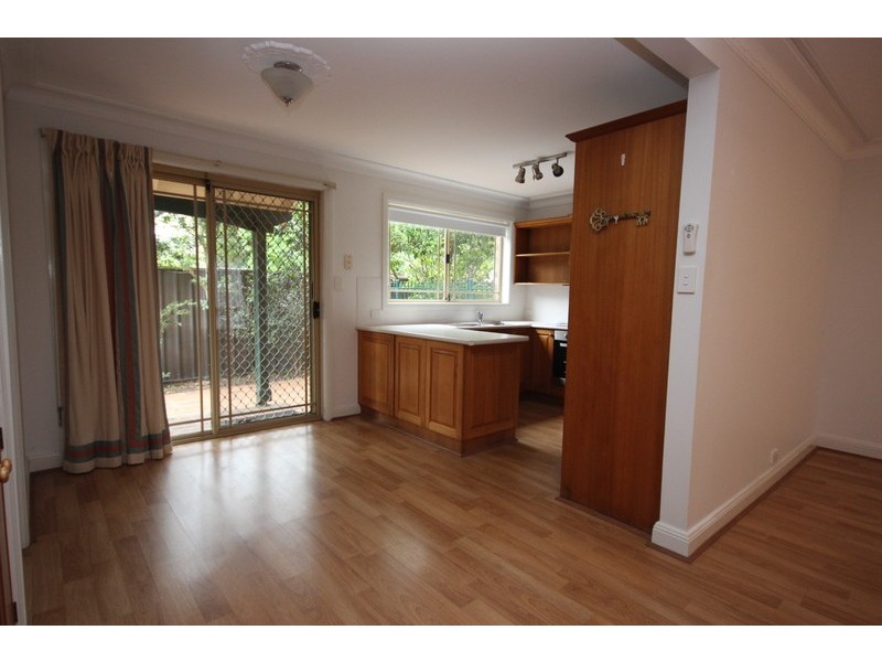 4/2 Mark Street, Forster NSW 2428