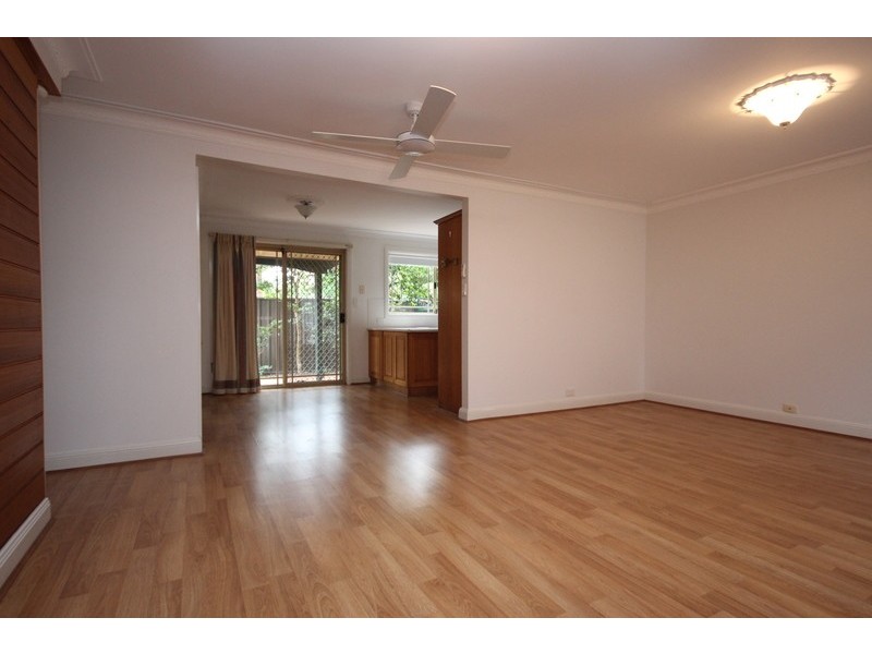 4/2 Mark Street, Forster NSW 2428