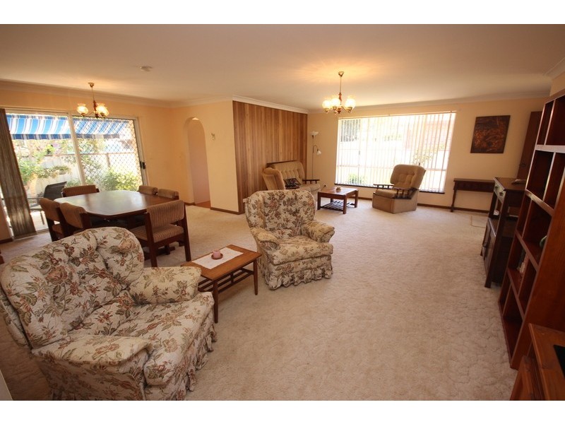 2/6 Woodward Place, Tuncurry NSW 2428