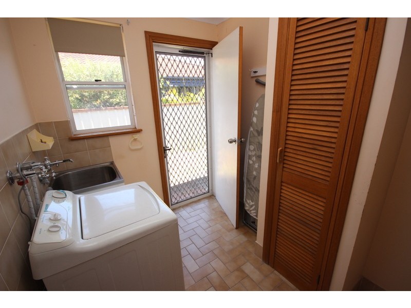 2/6 Woodward Place, Tuncurry NSW 2428