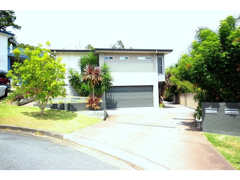 1/5 Margot Crescent, Forster NSW 2428