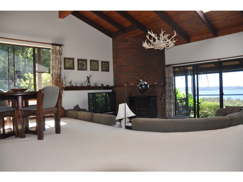 2375 The Lakes Way, Bungwahl NSW 2423