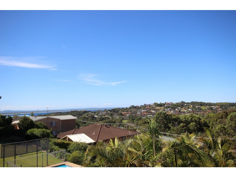 35 Churchill Road, Forster NSW 2428